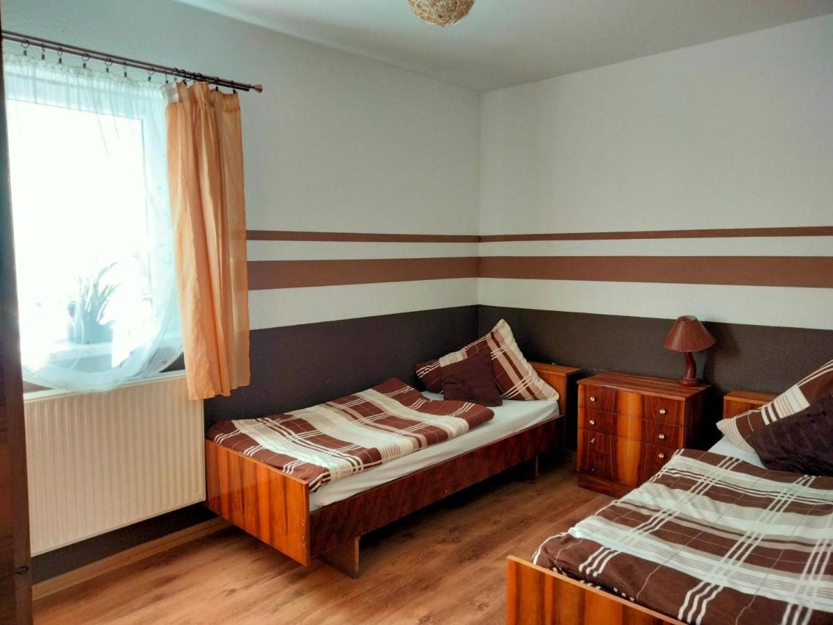 Pod Piramida Villa Ługniany Екстериор снимка